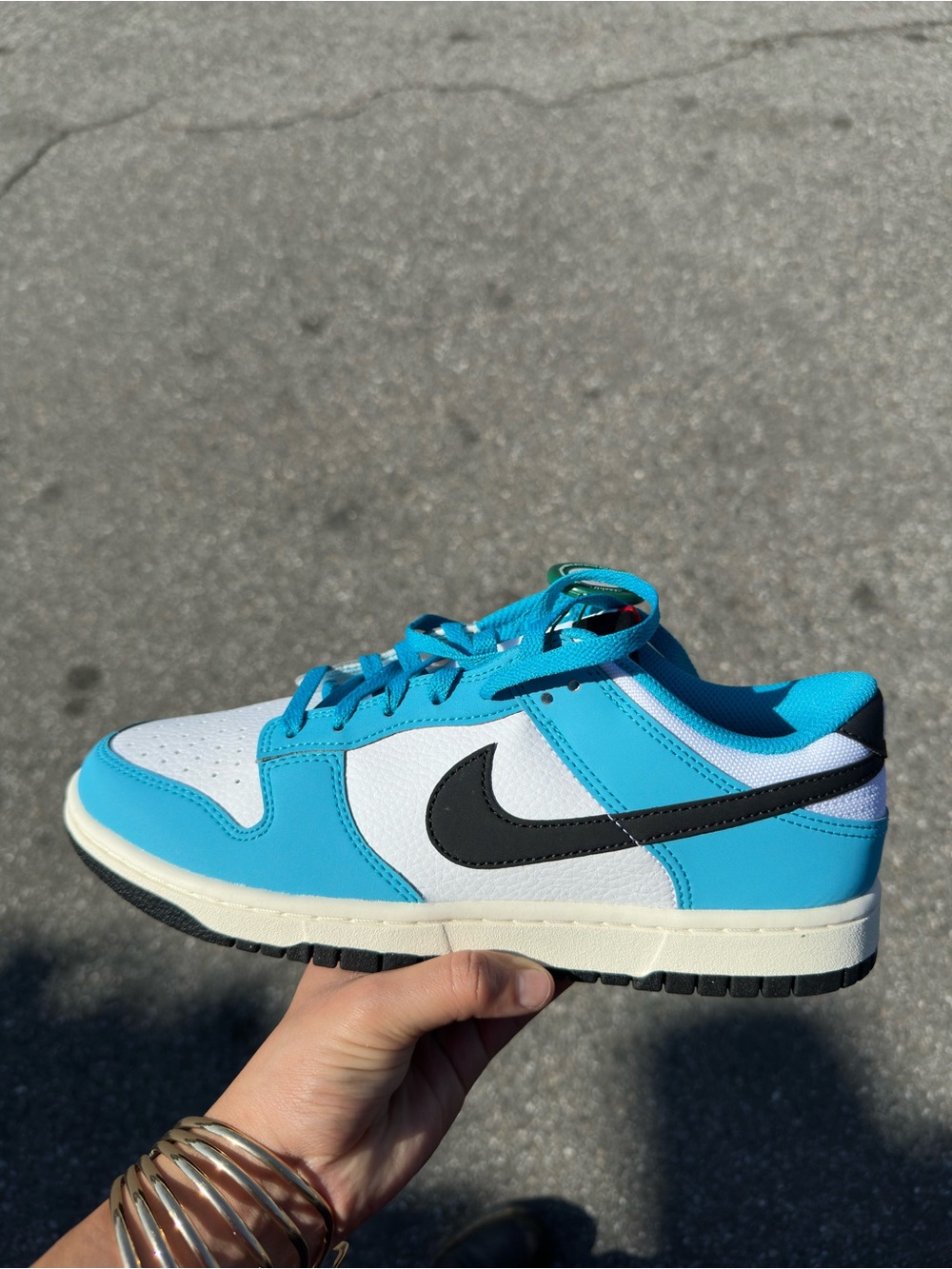 Nike Dunk Low "Industrial Blue" - White / Teal / Black. Men’s size 9